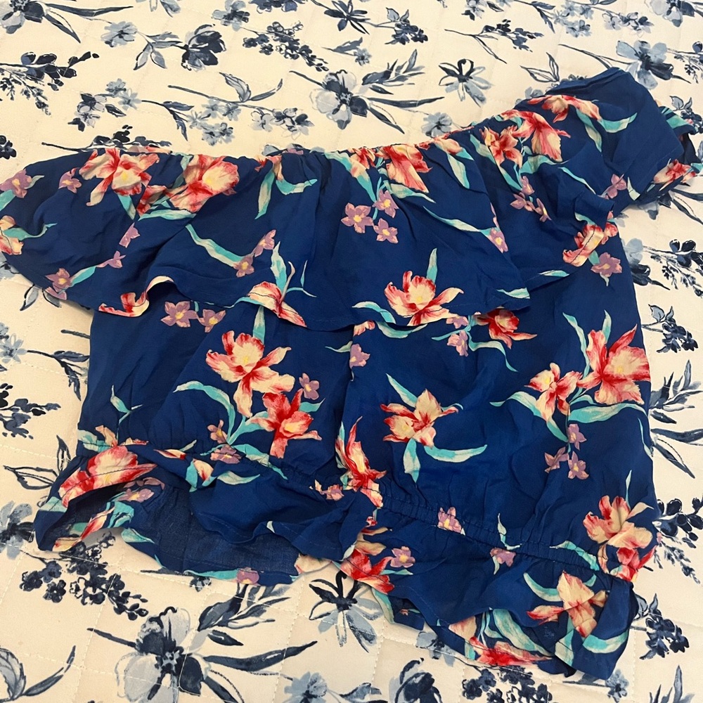 American Eagle one shoulder ruffle crop top.